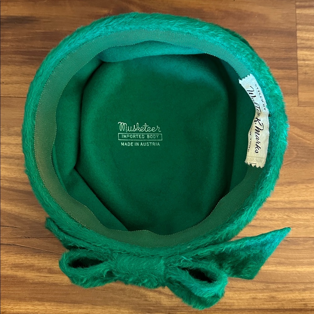 Vintage Emerald Green Pillbox Hat - Picture 4 of 6